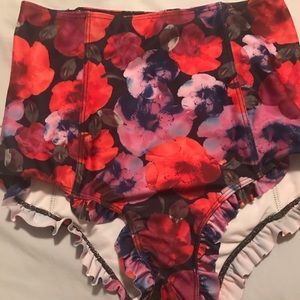 Ruffled around floral bottoms!